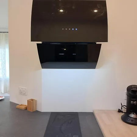 Maisonnette Soleil بيت للعطل نيم