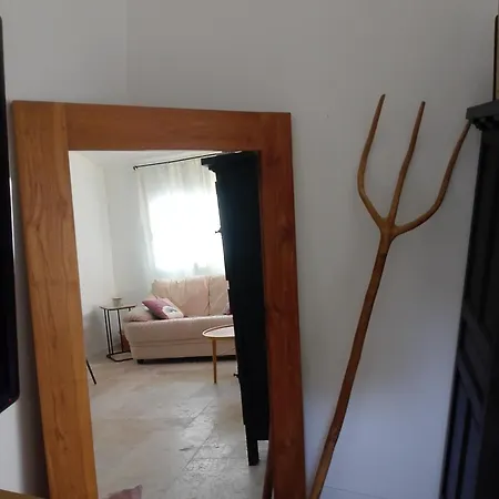 Maisonnette Soleil بيت للعطل نيم